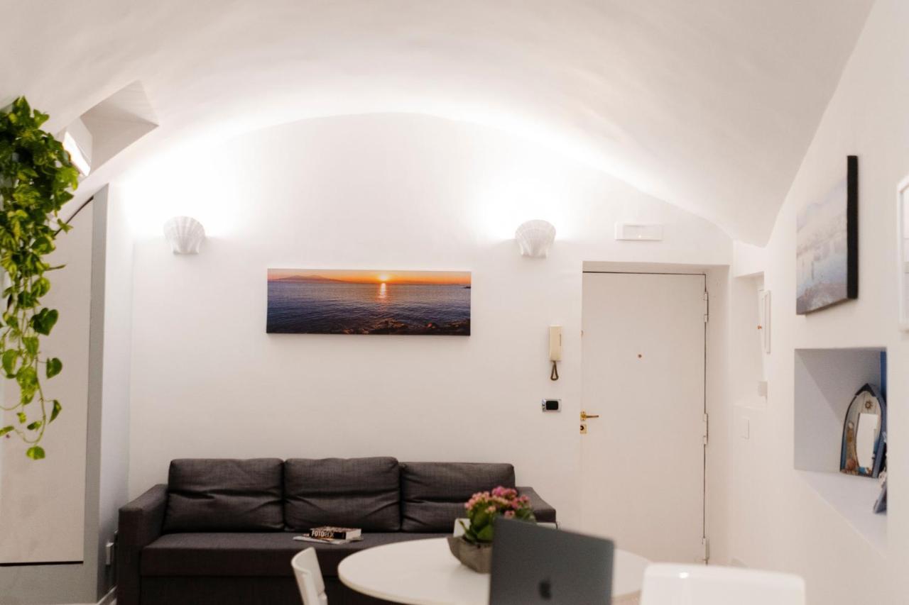 Partenope House Mare Наполи Екстериор снимка